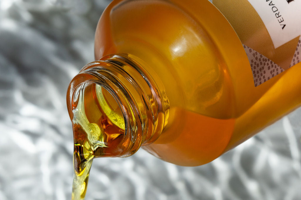 The Effectiveness of Using a Bath Oil: Are They Really Worth It?